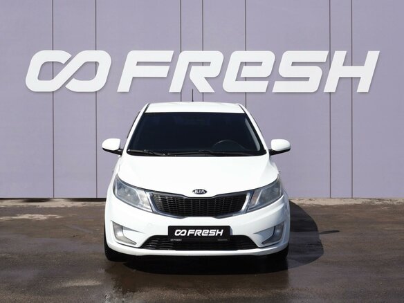 2014 Kia Rio III, белый - вид 2