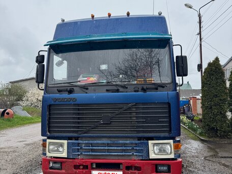 1993 Volvo F-Series, синий, 1400000 рублей, вид 1