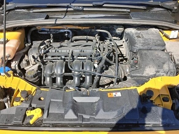 2015 Ford Focus III Рестайлинг, жёлтый, 550000 рублей - вид 3