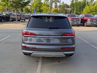 2025 Audi Q7 45 TFSI II (4M) Рестайлинг 2, серый, 7886568 рублей, вид 5