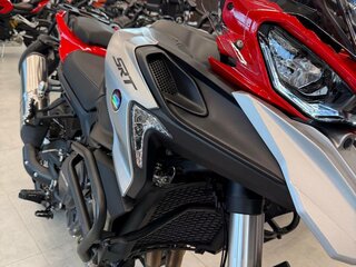 2026 QJMotor SRT 900 SX, зелёный, 899000 рублей, вид 3