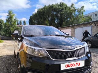 2015 Kia Rio III Рестайлинг, чёрный, 950000 рублей, вид 3