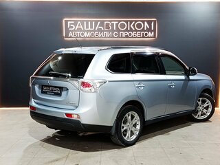 2012 Mitsubishi Outlander III, серебристый, 1480000 рублей, вид 4