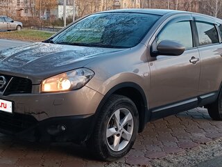 2010 Nissan Qashqai I Рестайлинг, коричневый, 820000 рублей, вид 2