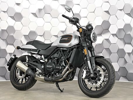 2024 Harley-Davidson X500, серебристый, 685000 рублей, вид 1