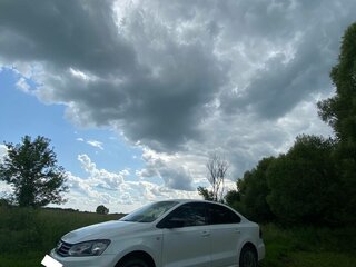 2019 Volkswagen Polo V Рестайлинг, белый, 1120000 рублей, вид 4