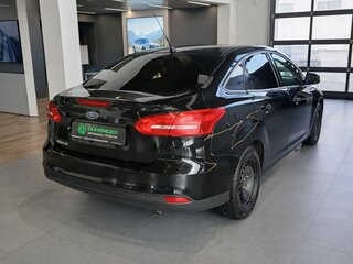 2016 Ford Focus III Рестайлинг, чёрный, 840000 рублей, вид 4