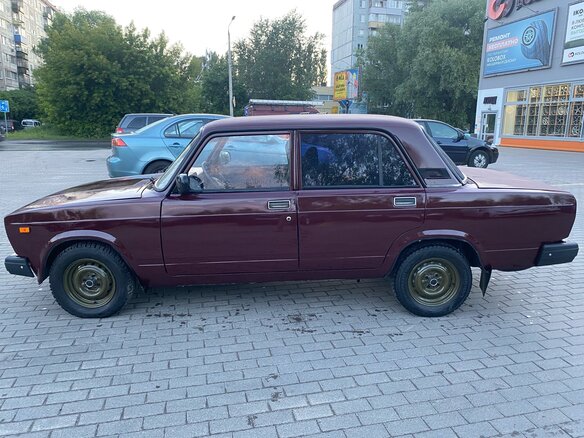 2007 Lada (ВАЗ) 21053-20, красный, 160000 рублей - вид 8