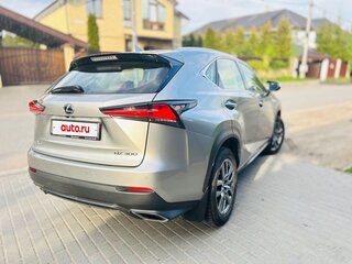 2020 Lexus NX 300 I Рестайлинг, серый, 3600000 рублей, вид 4
