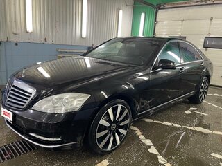 2009 Mercedes-Benz S-Класс 350 V (W221) Рестайлинг, чёрный, 1530000 рублей, вид 2