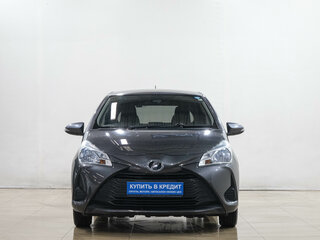 2019 Toyota Vitz III (XP130) Рестайлинг 2, серый, 999000 рублей, вид 2