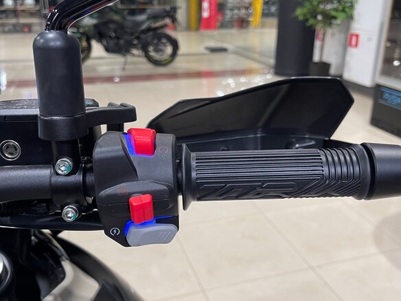 2026 Benelli TRK 702 X, бежевый, 789000 рублей - вид 11