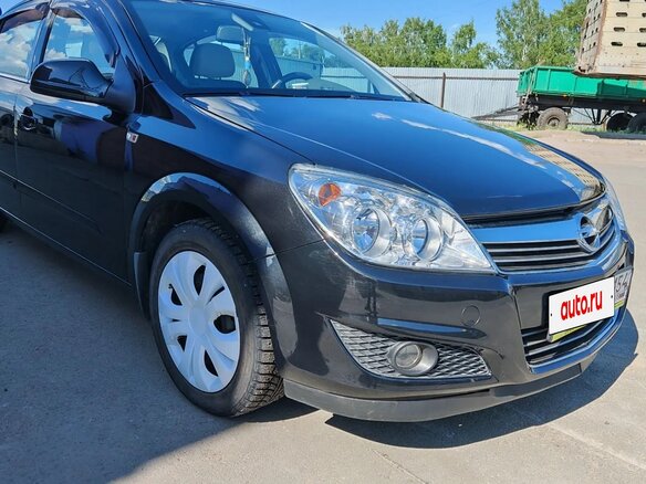 2011 Opel Astra H Рестайлинг, чёрный, 749999 рублей - вид 1