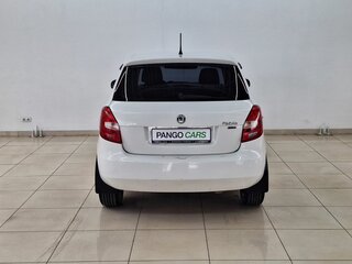 2012 Skoda Fabia II Рестайлинг, белый, 520000 рублей, вид 5