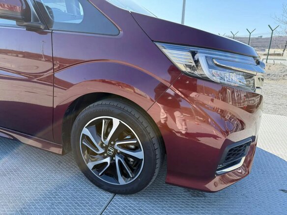 2018 Honda Stepwgn Spada V Рестайлинг, красный, 2750000 рублей - вид 12
