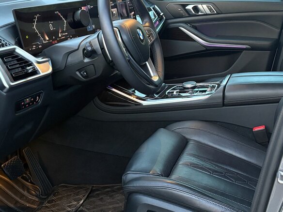2022 BMW X7 40i I (G07) Рестайлинг, серый - вид 21