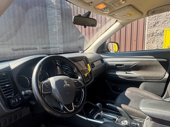 2017 Mitsubishi Outlander III Рестайлинг 2, чёрный, 1300000 рублей - вид 12