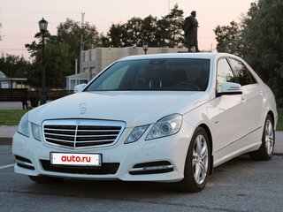 2011 Mercedes-Benz E-Класс 350 IV (W212, S212, C207), белый, 1550000 рублей, вид 3