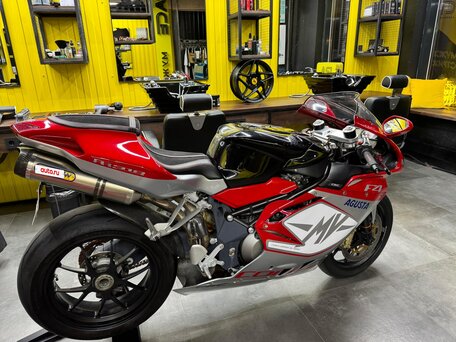 2006 MV Agusta F4 1000, красный, 650000 рублей, вид 3