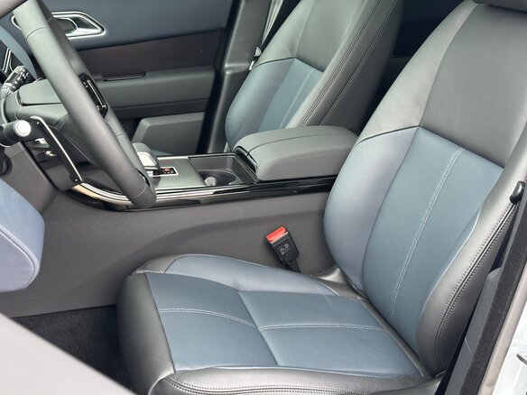 2025 Land Rover Range Rover Velar I Рестайлинг, серый, 9090000 рублей - вид 11