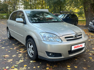 2004 Toyota Corolla IX (E120, E130) Рестайлинг, серебристый, 950000 рублей, вид 1