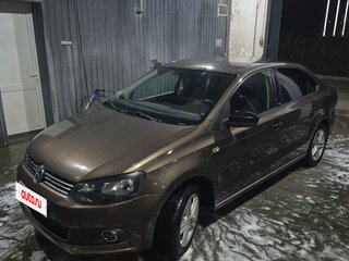 2014 Volkswagen Polo V, коричневый, 800000 рублей, вид 2