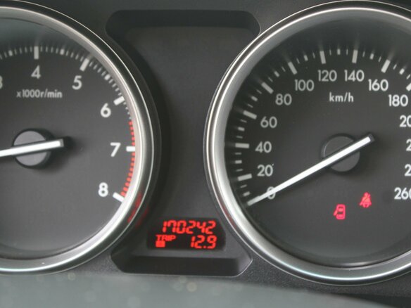 2010 Mazda 6 II (GH) Рестайлинг, белый, 790000 рублей - вид 16