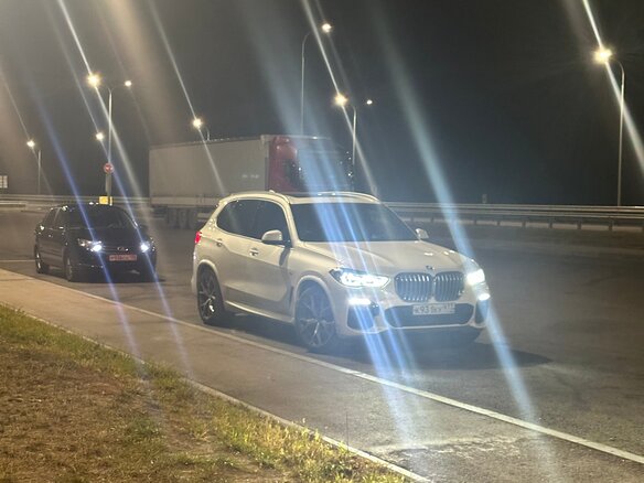 2020 BMW X5 40i IV (G05/G18), белый, 6500000 рублей - вид 28