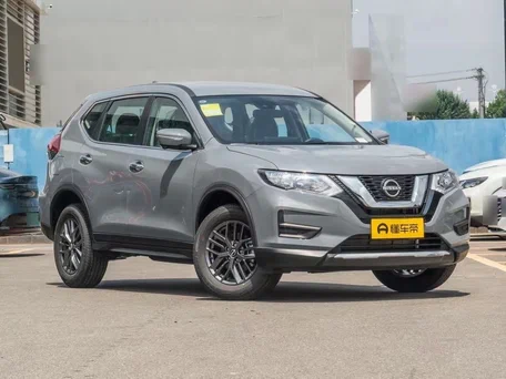 2026 Nissan X-Trail III Рестайлинг 2, серебристый, 2390000 рублей, вид 3