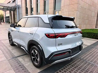 2026 BYD Yuan Up 45.12 kWh, зелёный, 1866000 рублей, вид 4