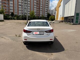 2017 Mazda 6 III (GJ) Рестайлинг, белый, 1800000 рублей, вид 4