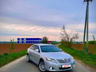 2009 Toyota Camry VI (XV40) Рестайлинг, серебристый, 1185000 рублей, вид 4