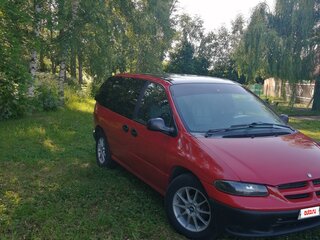 1999 Dodge Caravan III, красный, 300000 рублей, вид 1
