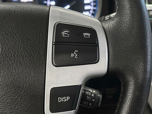 2014 Toyota Land Cruiser 200 Series Рестайлинг 1, серебристый, 3930000 рублей - вид 20