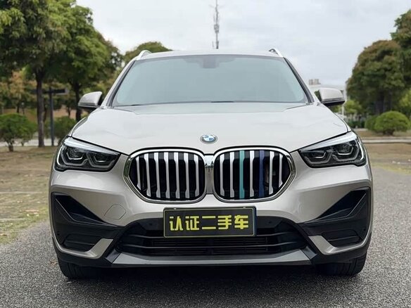 2022 BMW X1 Long 20Li sDrive II (F48) Рестайлинг, бежевый, 1830000 рублей - вид 1