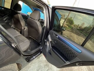 2011 Volkswagen Golf VI, чёрный, 649000 рублей, вид 4