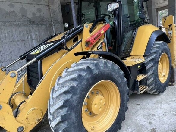2019 Caterpillar 444, жёлтый, 11500000 рублей