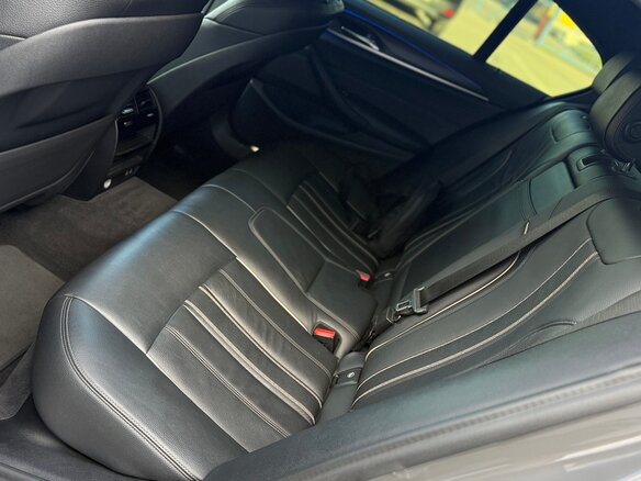 2020 BMW 5 серии 520d xDrive VII (G30/G31/G38) Рестайлинг, серый - вид 19