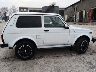 2016 Lada (ВАЗ) 2121 (4x4) Urban I Рестайлинг, белый, 400000 рублей, вид 4