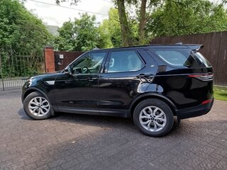 2020 Land Rover Discovery V, чёрный, 4000000 рублей, вид 4