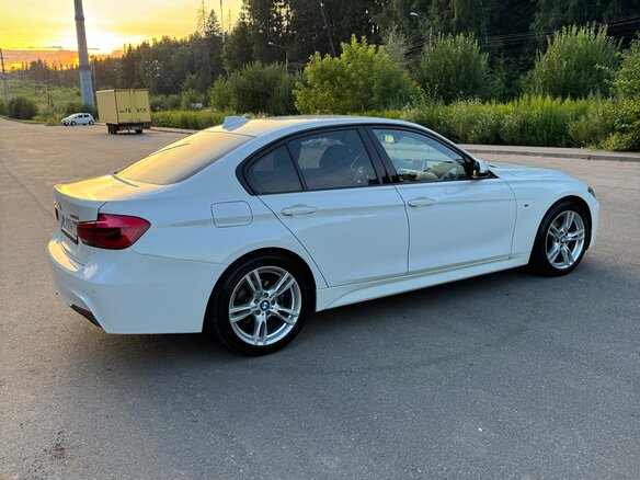2016 BMW 3 серии 320i xDrive VI (F3x) Рестайлинг, белый - вид 3