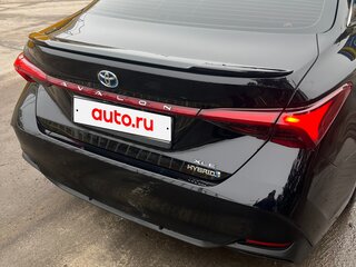2021 Toyota Avalon V, чёрный, 2990000 рублей, вид 2