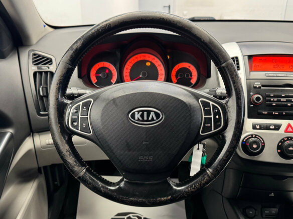 2009 Kia Ceed I, красный, 470000 рублей - вид 10