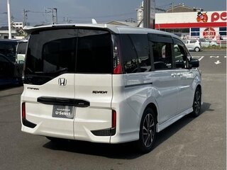 2021 Honda Stepwgn Spada V Рестайлинг, белый, 1950000 рублей, вид 4