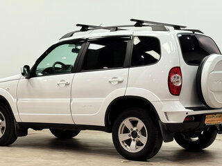 2019 Chevrolet Niva I Рестайлинг, белый, 790000 рублей, вид 3