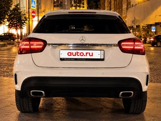 2018 Mercedes-Benz GLA 250 I (X156) Рестайлинг, белый, 2790000 рублей, вид 4