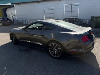 2019 Ford Mustang VI Рестайлинг, серый, 3150000 рублей, вид 4