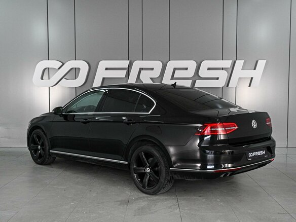 2017 Volkswagen Passat B8, чёрный - вид 1