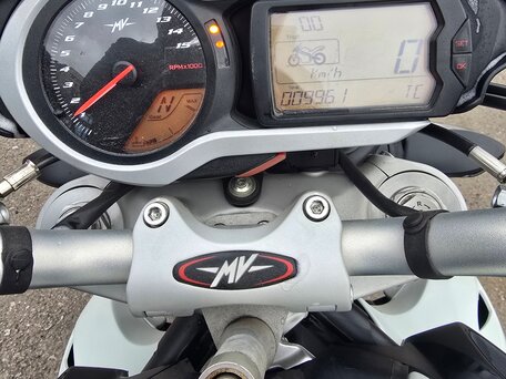 2012 MV Agusta Brutale 920, чёрный, 500005 рублей, вид 5