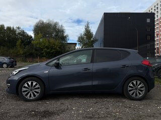 2017 Kia Ceed II Рестайлинг, синий, 1270000 рублей, вид 5